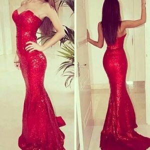 Sparkly red mermaid style prom dress